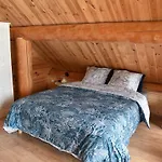 Chalet Wood Log *