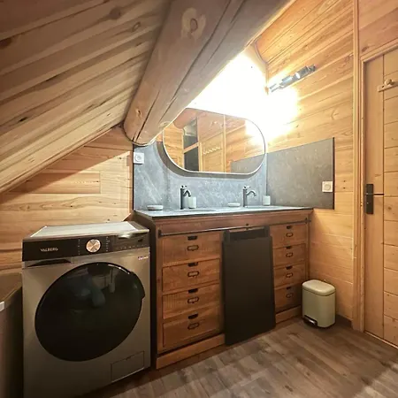 Chalet Wood Log *